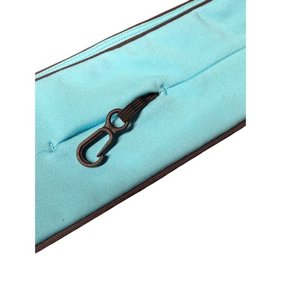 XL‎ FlipBelt Turquois 4 Pocket Running Athletic Belt with Clip - Picture 4 of 5